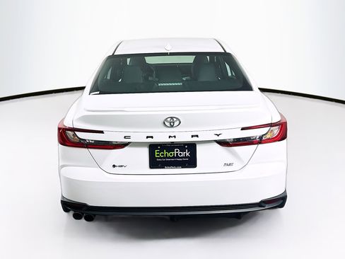 Used 2026 Toyota Camry SE FWD image 7