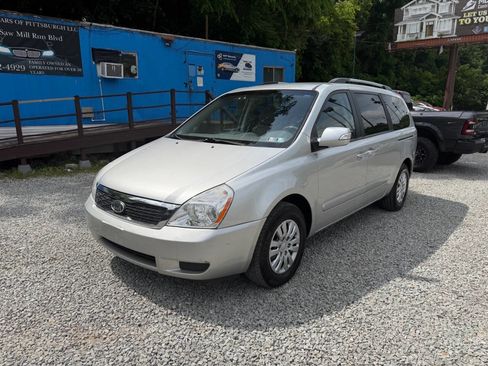 Used 2012 Kia Sedona LX FWD image 4