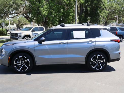 Used 2022 Mitsubishi Outlander SEL image 4