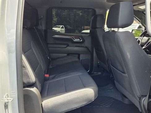 Used 2024 Chevrolet Silverado 1500 LT AWD/4WD image 18