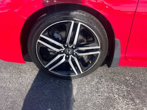 Used 2017 Honda Accord Sport image 7
