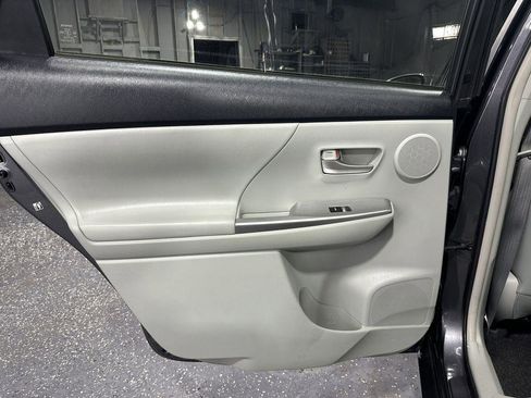 Used 2013 Toyota Prius V Five image 24