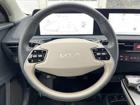 Used 2024 Kia EV6 Wind image 19