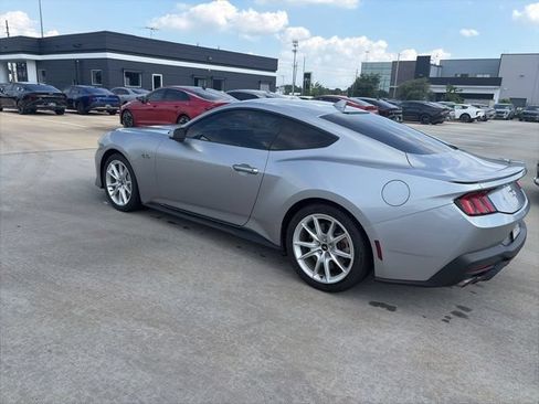 Used 2024 Ford Mustang GT Premium RWD image 4