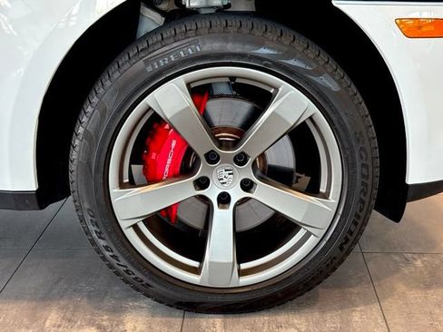 Used 2022 Porsche Macan S AWD/4WD image 43