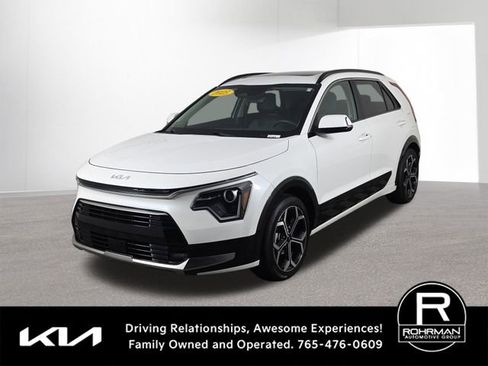 Certified 2025 Kia Niro EX Touring image 12