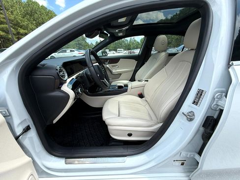 Used 2021 Mercedes-Benz A 220 A 220 image 9