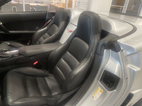 Used 2011 Chevrolet Corvette Grand Sport w/ Preferred Equipment Group image 18