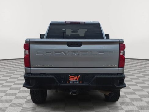Used 2025 Chevrolet Silverado 2500 Custom w/ Custom Value Package AWD/4WD image 6