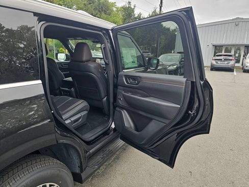 New 2026 Nissan Armada SL AWD/4WD image 25