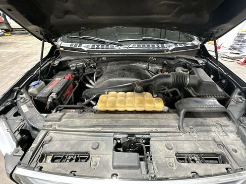 Used 2016 Ford F150 Platinum w/ Max Trailer Tow Package image 22