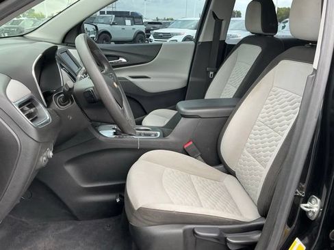 Used 2021 Chevrolet Equinox LS FWD image 15
