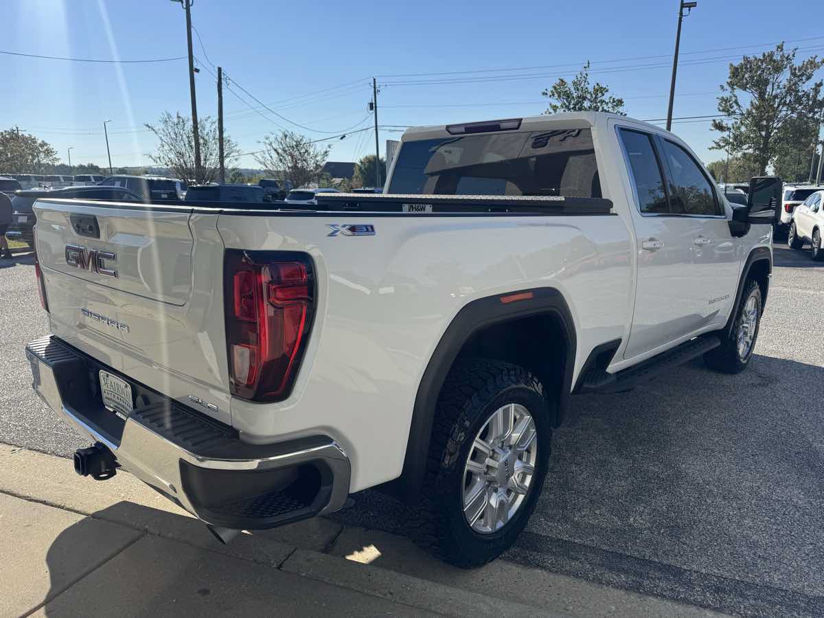 Used 2022 GMC Sierra 2500 SLE w/ SLE Value Package; AWD/4WD image 6
