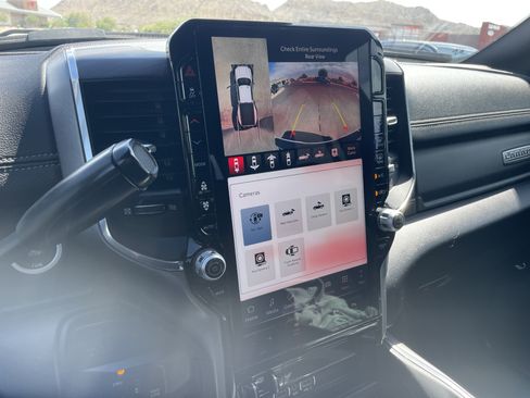 Used 2018 RAM 3500 Laramie AWD/4WD image 19
