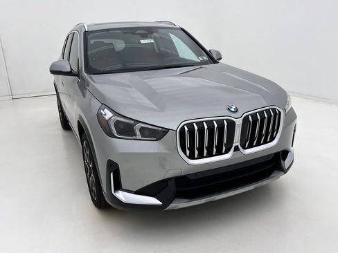 New 2026 BMW X1 xDrive28i w/ Technology Package AWD/4WD image 3