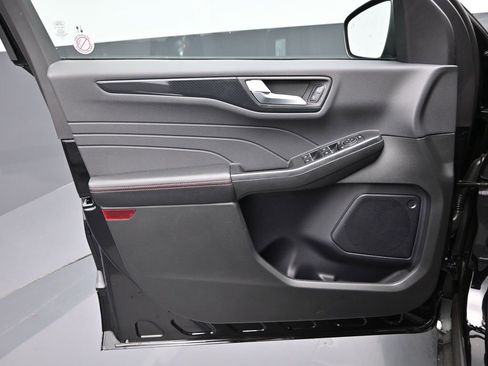 Used 2024 Ford Escape ST-Line image 30