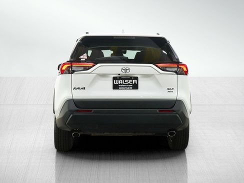 Used 2025 Toyota RAV4 XLE w/ Convenience Package AWD/4WD image 4