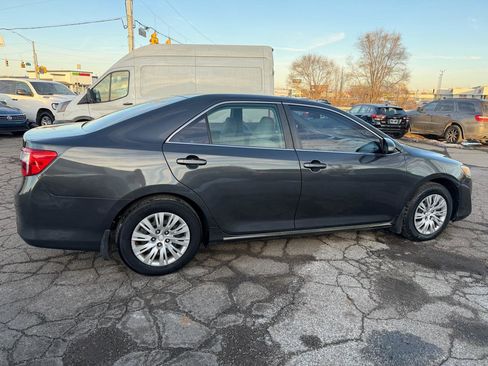 Used 2012 Toyota Camry LE image 8