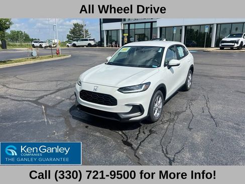 Used 2024 Honda HR-V LX image 2