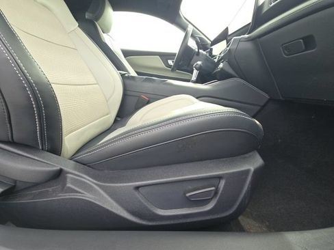 Used 2025 Ford Mustang Premium RWD image 11