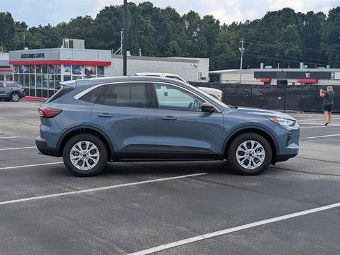 Used 2024 Ford Escape Active image 6