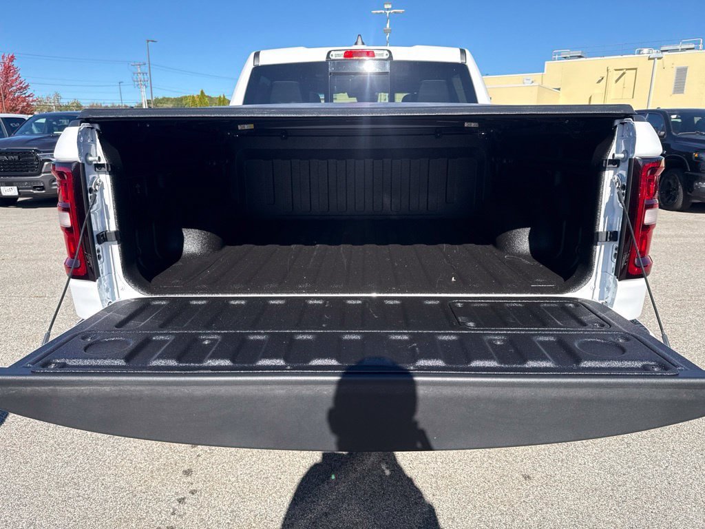 New 2027 RAM 1500 Laramie w/ Night Edition AWD/4WD image 25