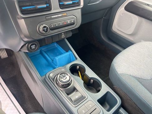 Certified 2025 Ford Maverick XLT w/ XLT Luxury Package image 14