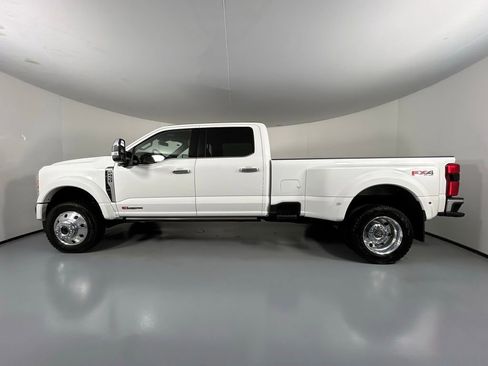 Used 2025 Ford F450 King Ranch w/ Chrome Package image 4