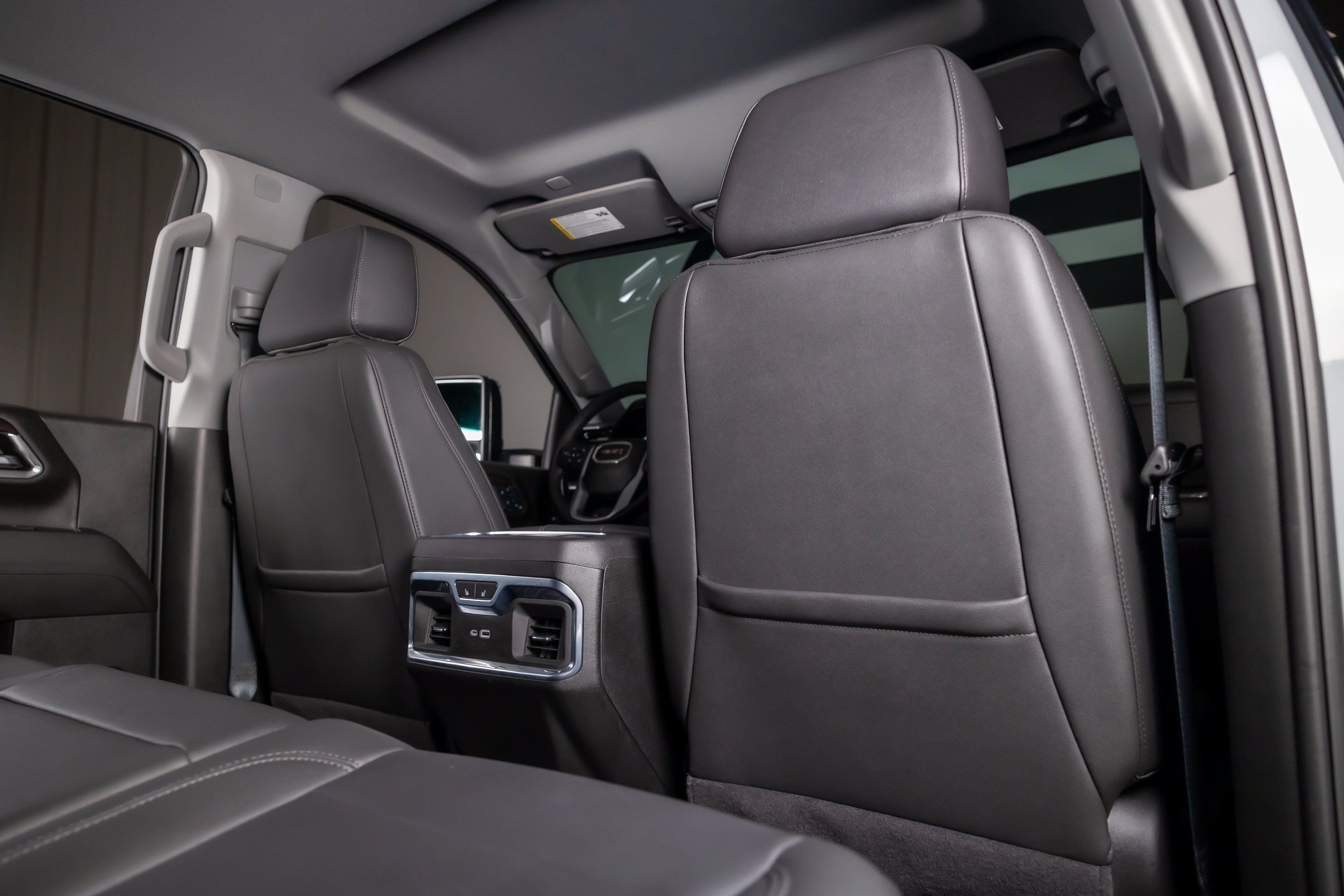 Used 2024 GMC Sierra 2500 SLT w/ SLT Premium Package AWD/4WD image 26