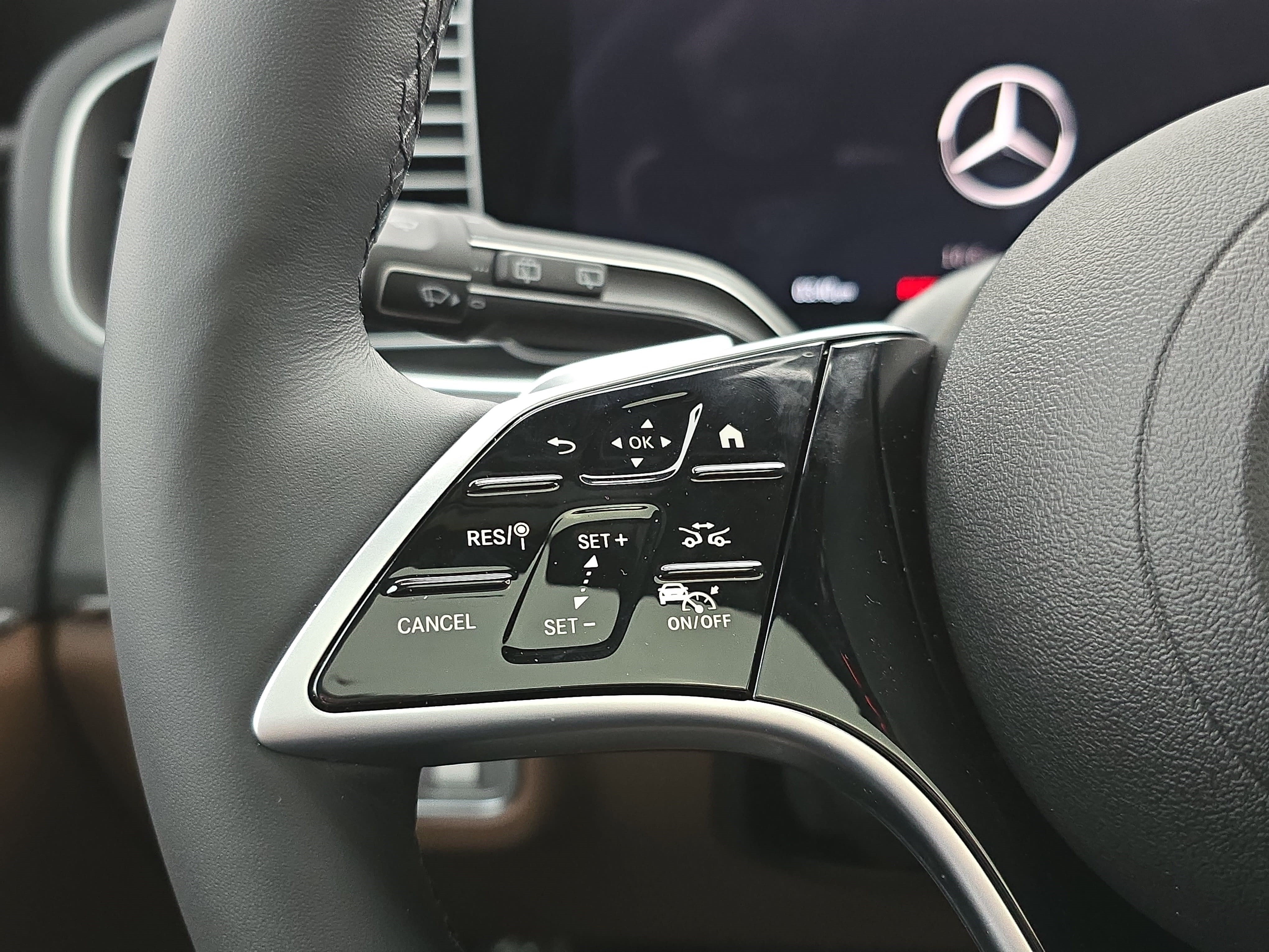 New 2026 Mercedes-Benz GLE 450 4MATIC image 17