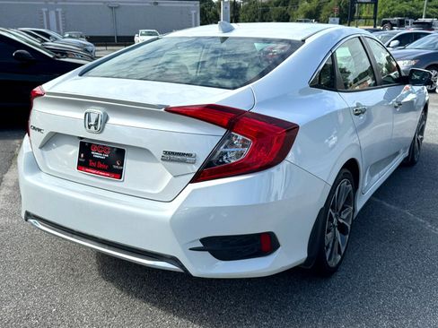 Used 2019 Honda Civic Touring image 7