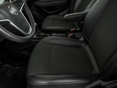 Used 2019 Buick Encore Preferred image 17