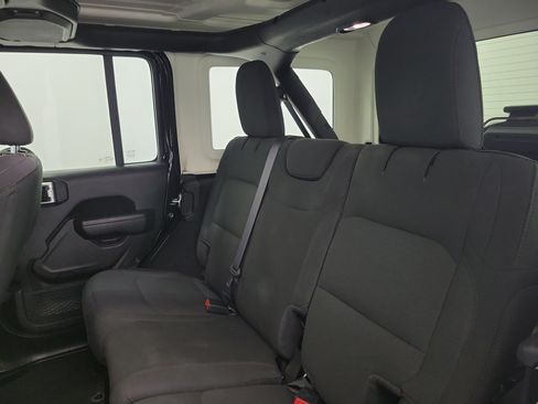 Used 2023 Jeep Wrangler Unlimited Sport AWD/4WD image 11