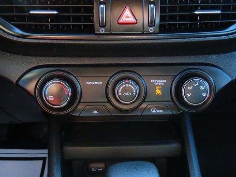 Used 2024 Kia Forte LXS w/ LXS Technology Package image 23