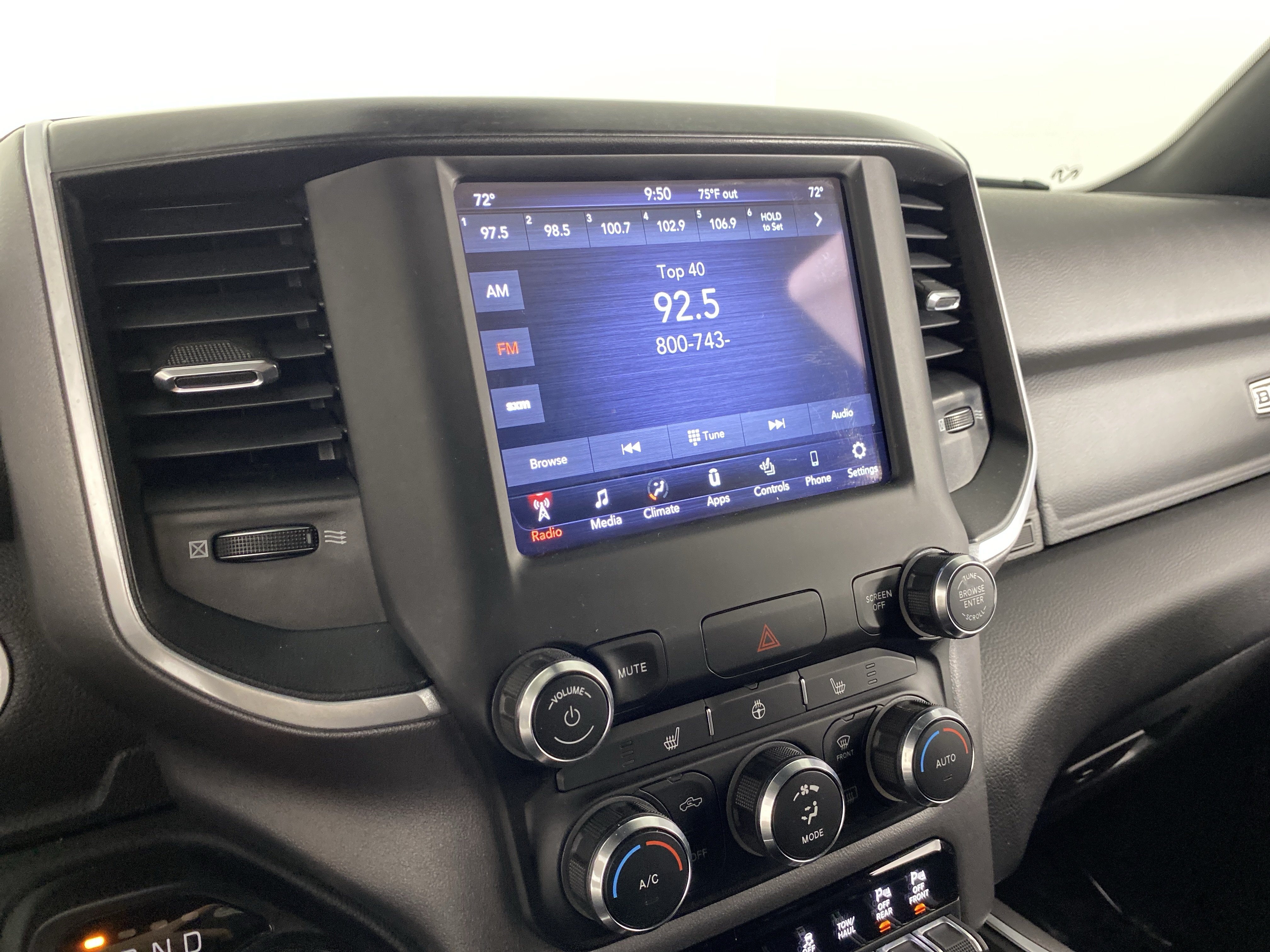 Used 2021 RAM 1500 Big Horn AWD/4WD image 35