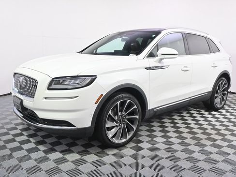 Used 2022 Lincoln Nautilus Reserve w/ Equipment Group 201A AWD/4WD image 2