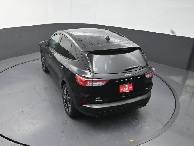 Used 2021 Ford Escape SE w/ SE Sport Appearance Package FWD image 27