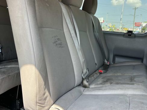 Used 2018 Nissan NV 3500 S RWD image 17