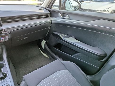 New 2026 Kia K5 LXS FWD image 18