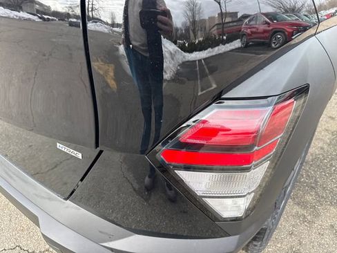 New 2026 Hyundai Kona SE image 12