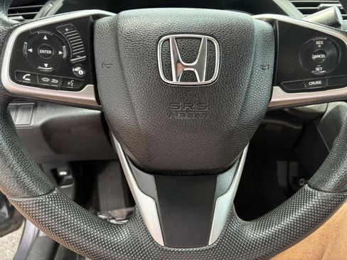 Used 2017 Honda Civic EX image 9