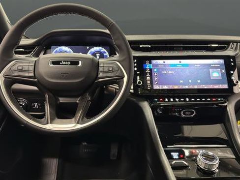 New 2026 Jeep Grand Cherokee Limited image 11