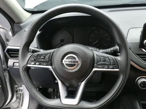 Used 2021 Nissan Altima 2.5 S image 18