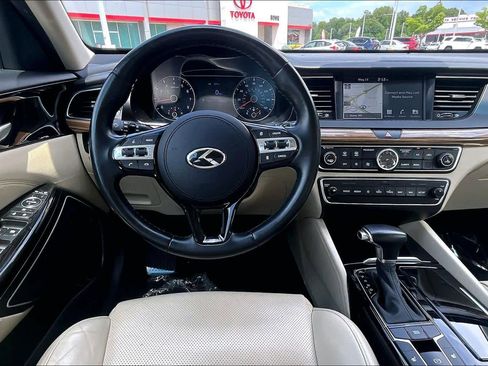 Used 2019 Kia Cadenza Technology FWD image 9