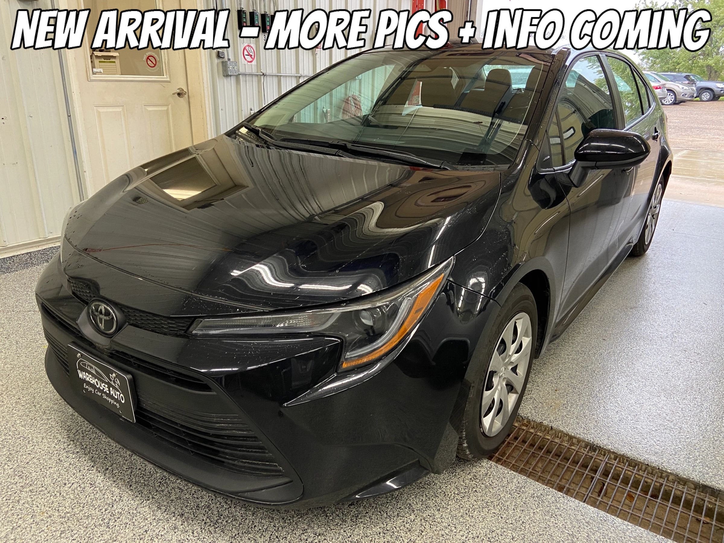 Used 2026 Toyota Corolla LE FWD image 1