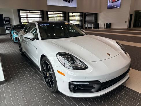 Certified 2023 Porsche Panamera Platinum Edition w/ Assistance Package RWD image 4