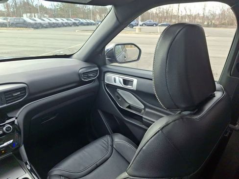 Certified 2023 Ford Explorer ST w/ Equipment Group 401A image 11