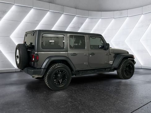 Used 2020 Jeep Wrangler Unlimited Sport AWD/4WD image 4