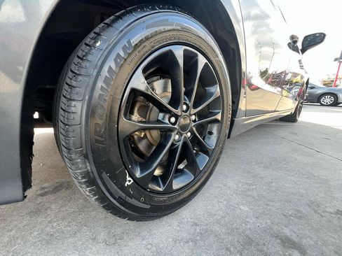 Used 2020 Ford Fusion SE FWD image 36