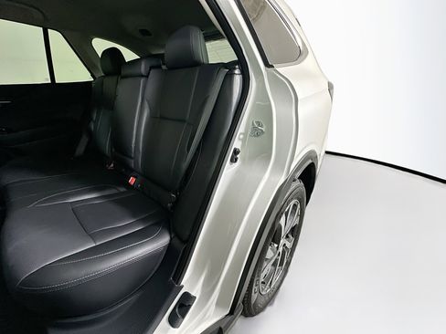 Used 2022 Subaru Outback Limited AWD/4WD image 26